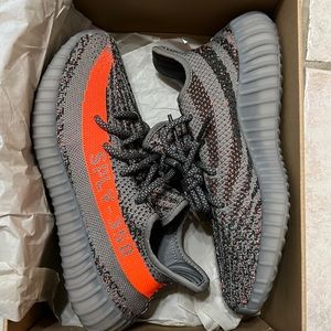 Yeezys boost 350 v2 beluga size 7